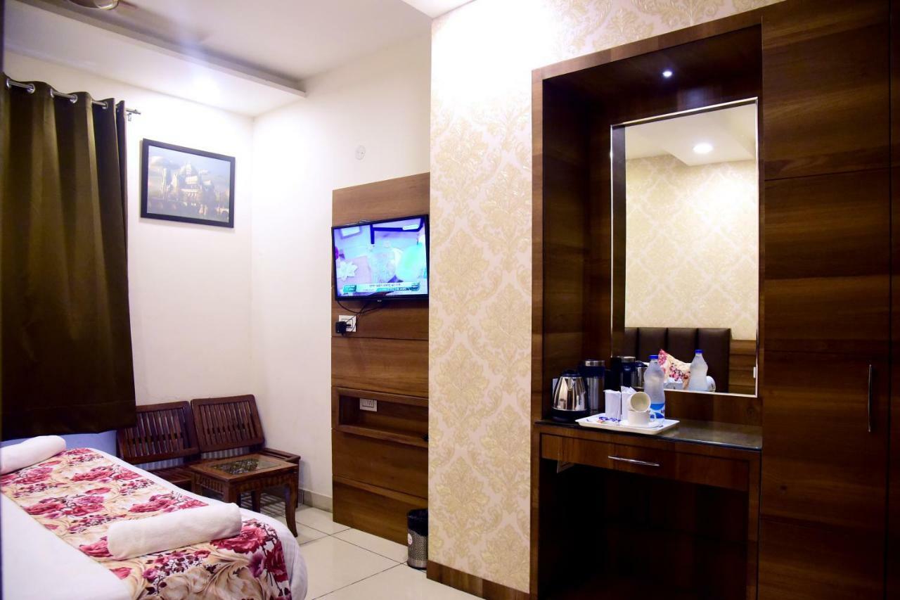 Hotel D S Inn Amritsar Exterior foto