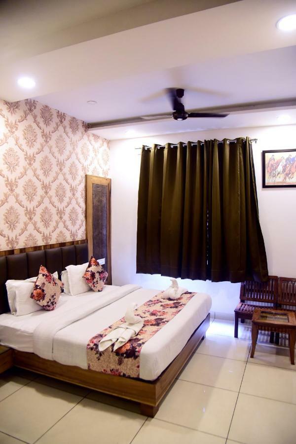Hotel D S Inn Amritsar Exterior foto